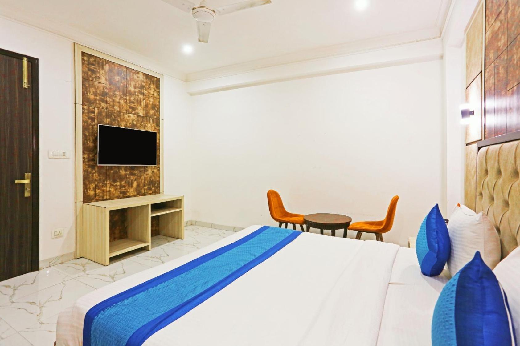 Hotel Almora Inn - Near By Delhi International Airport - With Free Airport Pickup And Drop นิวเดลี ภายนอก รูปภาพ