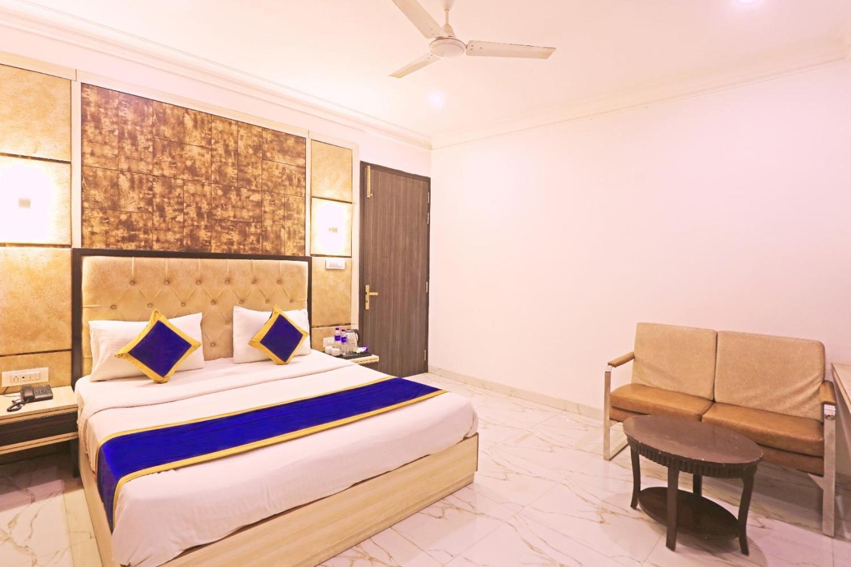 Hotel Almora Inn - Near By Delhi International Airport - With Free Airport Pickup And Drop นิวเดลี ภายนอก รูปภาพ