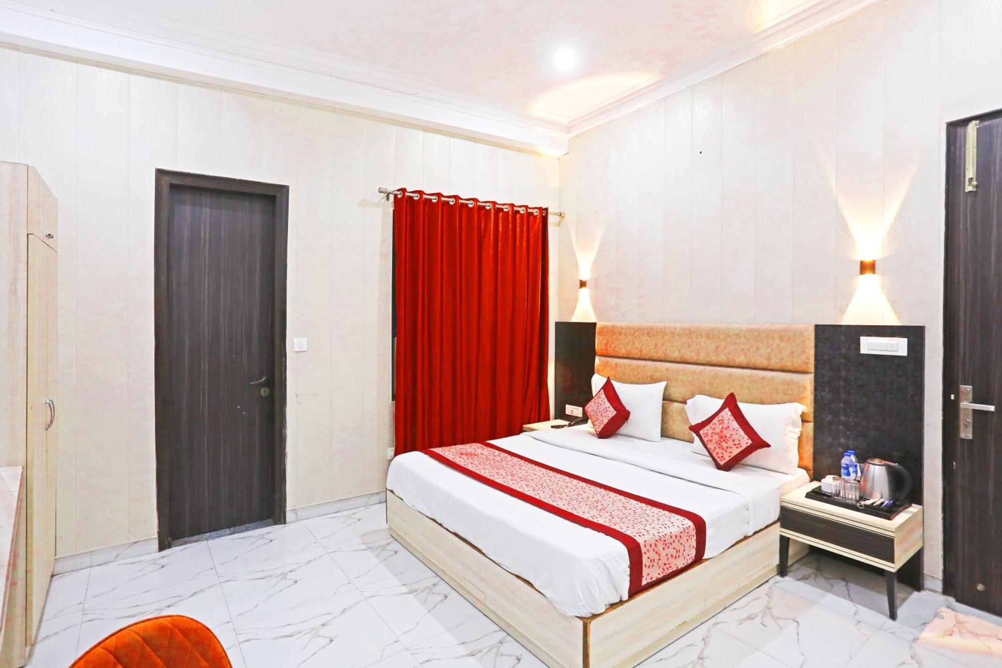 Hotel Almora Inn - Near By Delhi International Airport - With Free Airport Pickup And Drop นิวเดลี ภายนอก รูปภาพ
