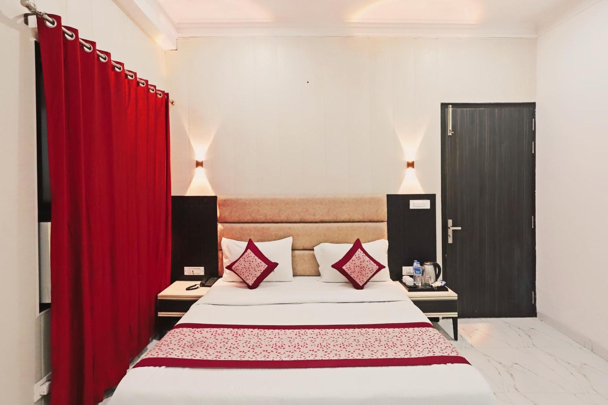 Hotel Almora Inn - Near By Delhi International Airport - With Free Airport Pickup And Drop นิวเดลี ภายนอก รูปภาพ