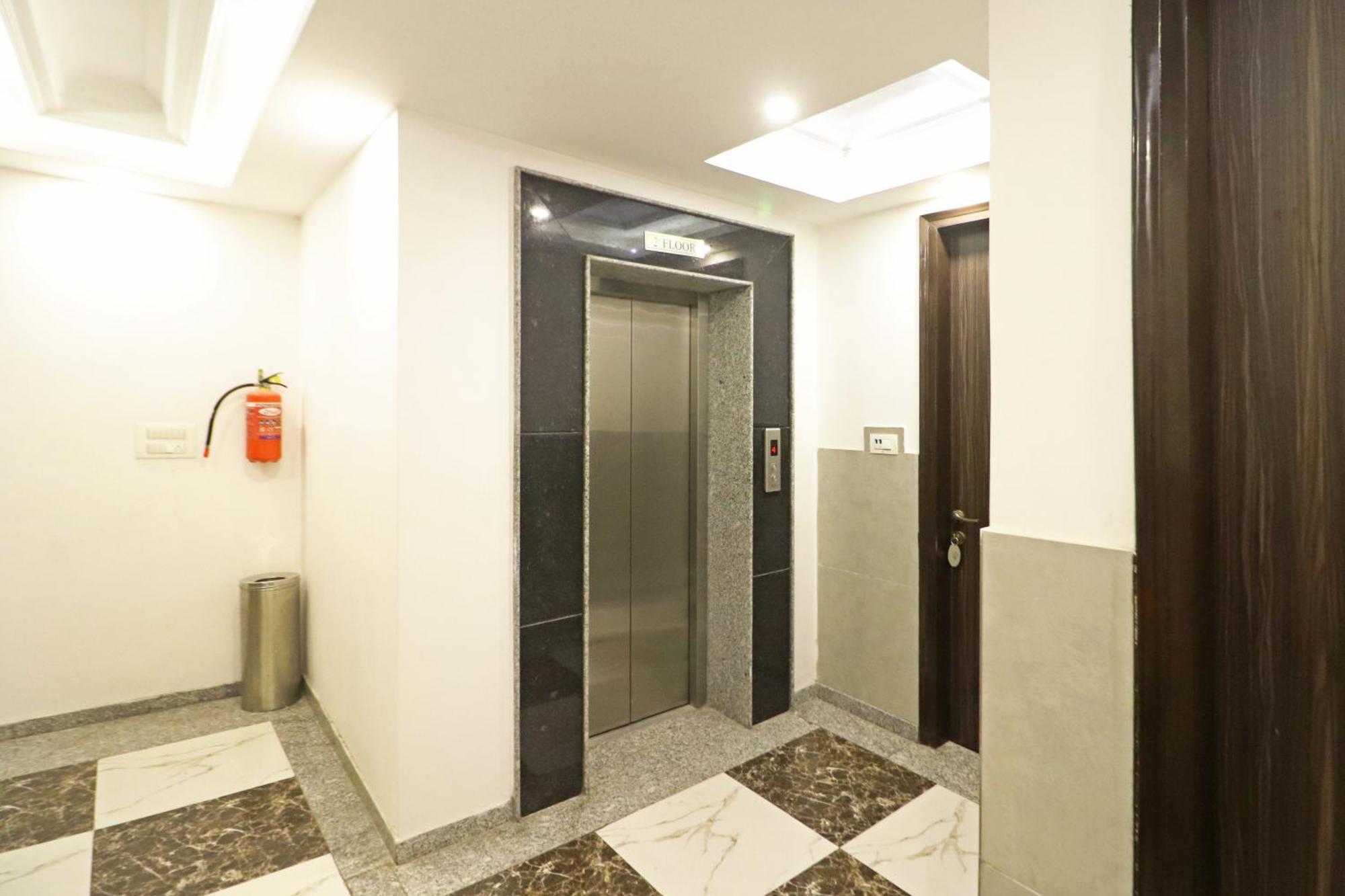 Hotel Almora Inn - Near By Delhi International Airport - With Free Airport Pickup And Drop นิวเดลี ภายนอก รูปภาพ