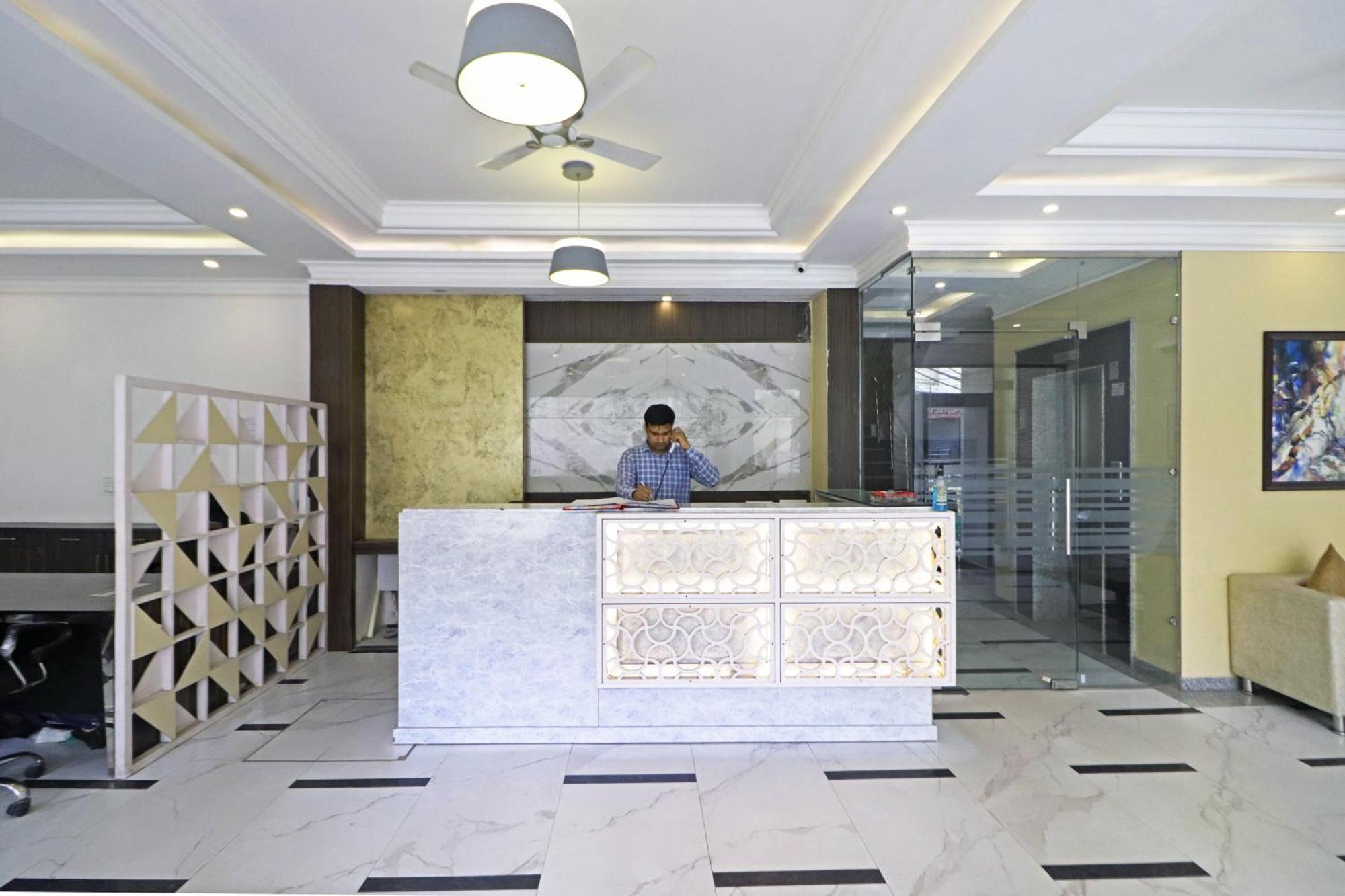 Hotel Almora Inn - Near By Delhi International Airport - With Free Airport Pickup And Drop นิวเดลี ภายนอก รูปภาพ